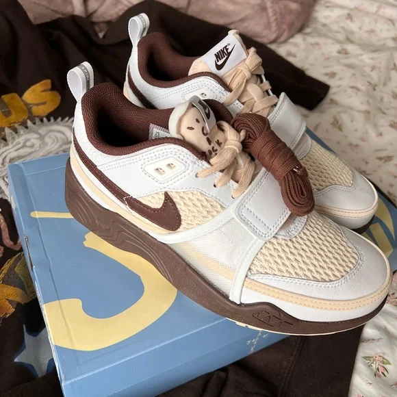 Nike Zoom Field Jaxx Travis Scott light chocolate limited drop - Picture 3 of 6